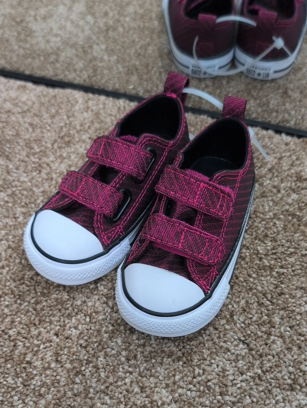 Converse Kids' Chuck Taylor All Star Easy On Sparkle sneakers NWOT 5